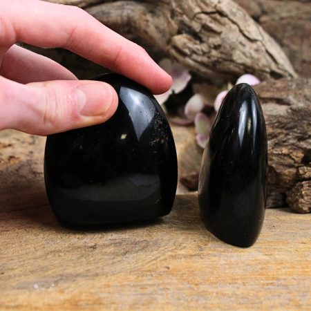 Toermalijn zwart sculptuur 150-200 gram
