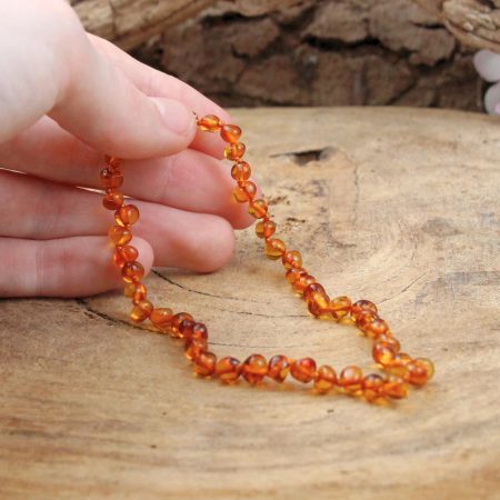 Barnsteen babyketting ronde kralen (Amber)